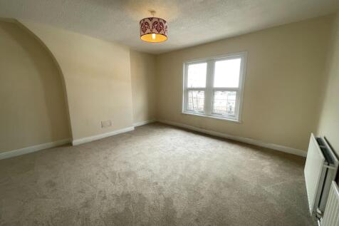 Market Street, Heanor, DE75 photo 3