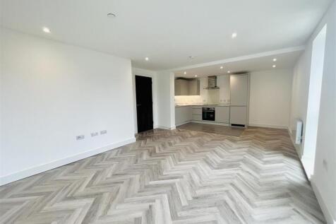 Live In Dining Kitchen