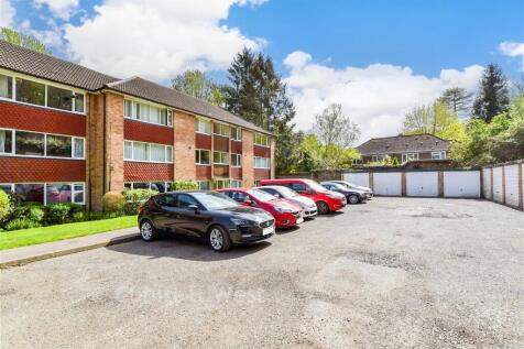 Driveway/Parking