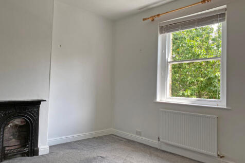 16 Bank Parade, Otley, LS21 3DY photo 4