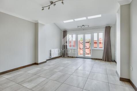 Gratian Close Myland Colchester photo 4