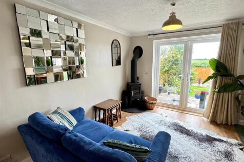 30 Chynance Drive Lounge