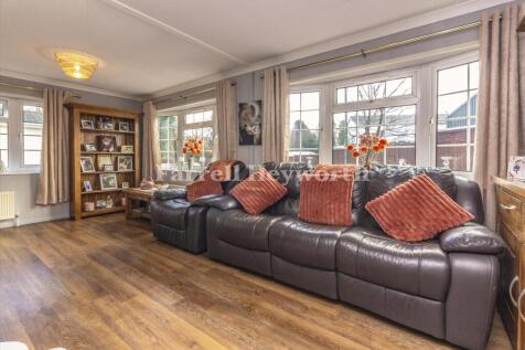 Lounge b