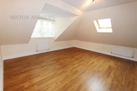 Manor House Court, Golden Manor, Hanwell, W7 photo 3