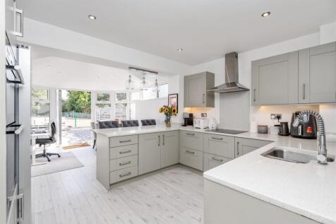 25 Yew Tree Close_4.jpg
