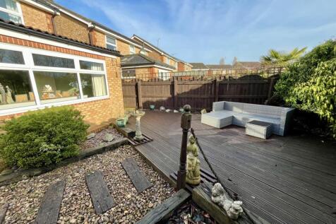 Decking Area.jpg