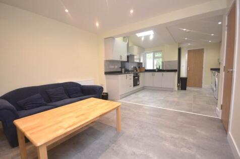 De Beauvoir Road, Reading photo 3