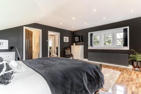 Master Bedroom - A.jpg