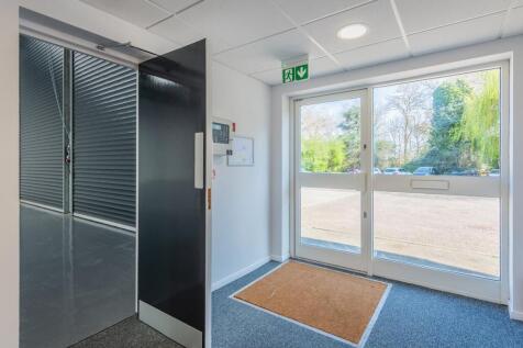 Unit E Ashville Trad Est Cheltenham24.jpg