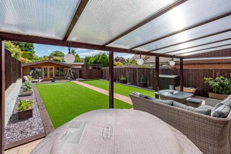 51 Sedgley Road-External (2).jpg