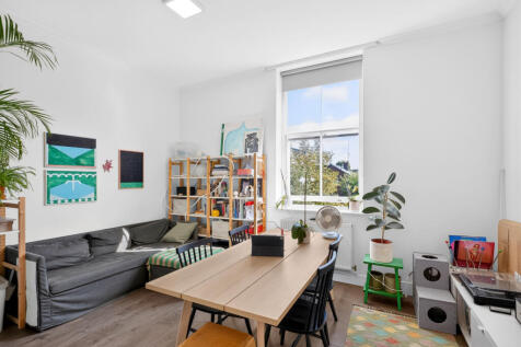 Reception/Kitchen