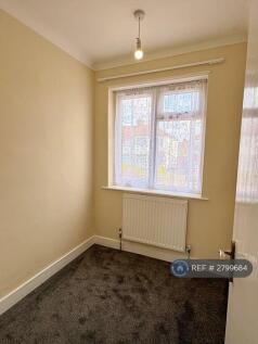 Turner Road, Edgware, HA8 photo 5