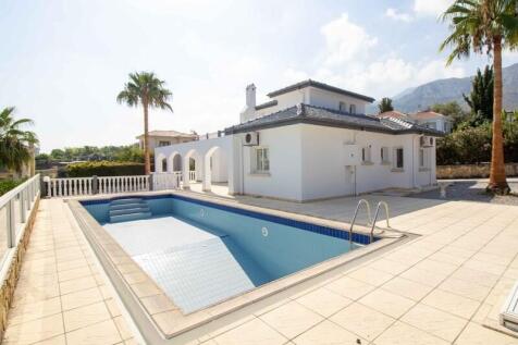 4 bedroom resale villa + swimming pool + central heating + air conditioning + Title deed in the owner?s name VAT paid  Image 9999 26
