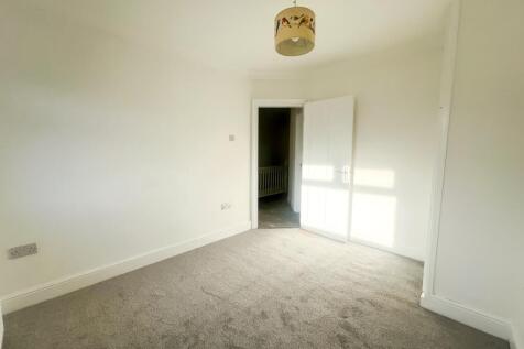 Leven Street Norton EweMove-5