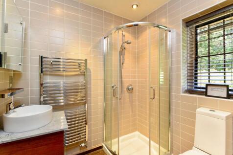 Annexe Shower