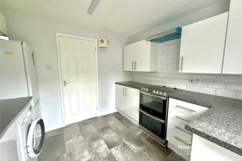Delta Close, Christchurch, Dorset, BH23 photo 3