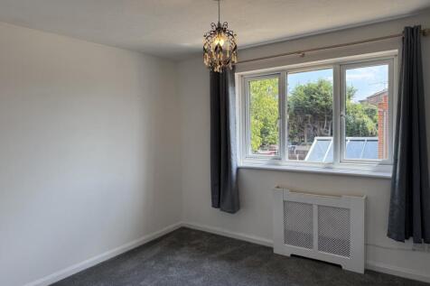 3  Coniston Way Egham Surrey photo 5
