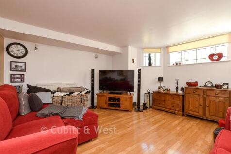 Kitchen / Living Room