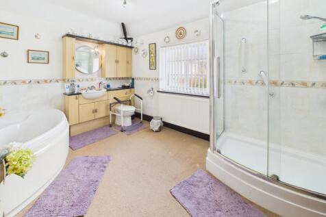 CAM05508G0-PR0108-STILL019