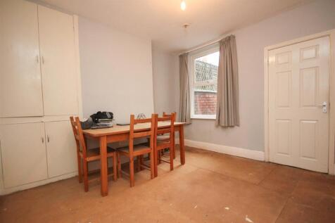 dining room.JPG