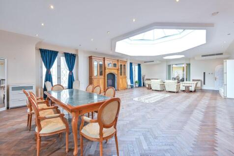 PEMBROKE GARDENS, LONDON, W8, Kensington, London, W8 photo 4