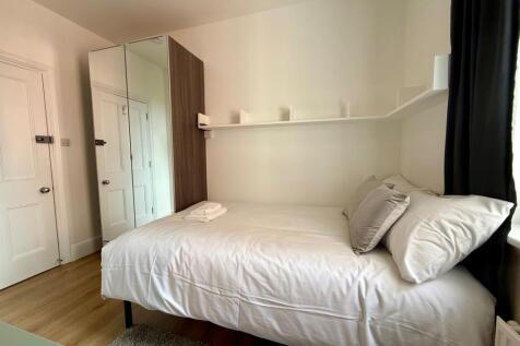Studio For Rent in Fulham