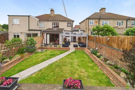 Presented by Clinton Crawford - Ewemove Bexley and