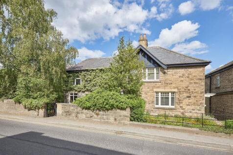 Stay-North-Yorkshire-River-View-Ripon-38-guesty.jp