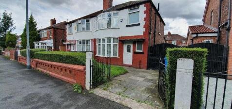Charming semi-detached home with private garden...