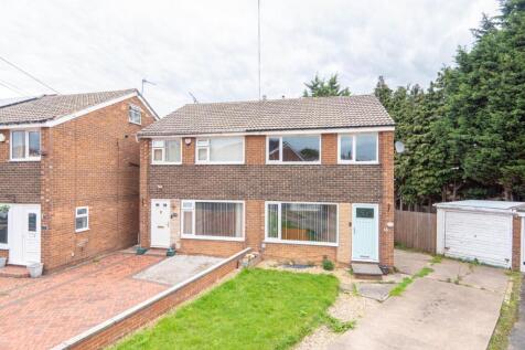 Leeds, LS13 - property photo