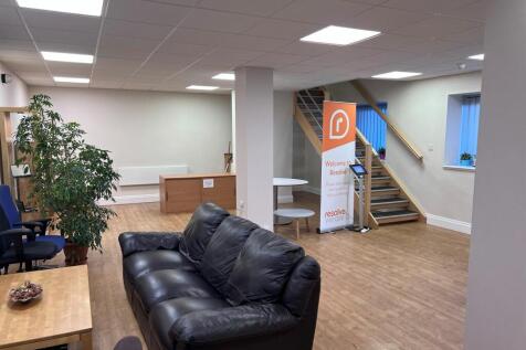 Office to rent Image 6