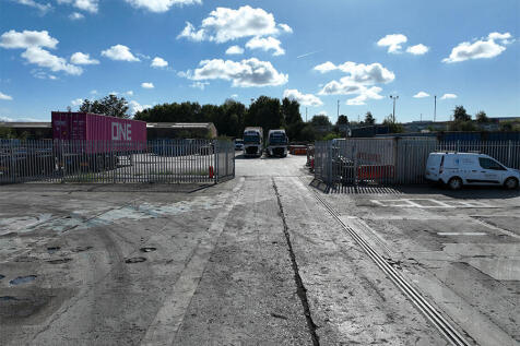 Land to rent Image 3