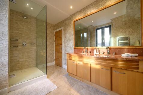 En Suite Shower