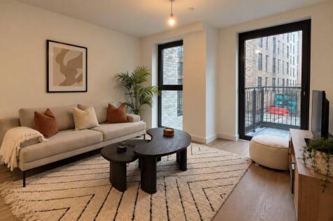 011 living room furn
