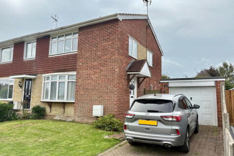 Tonbridge, TN12 - property photo