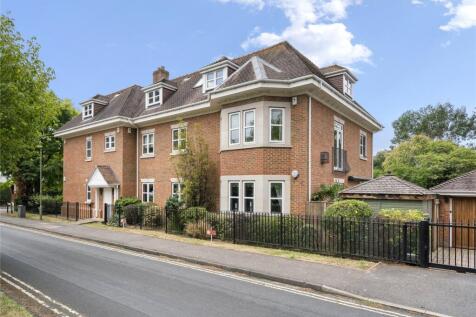 Weybridge, KT13 - property photo