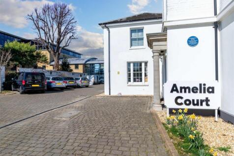 Amelia Court External.jpg