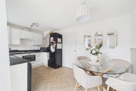 Candle Crescent, Thurcroft, Rotherham, South Yorkshire, S66 photo 4