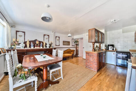 1321493-7-686e2e4...