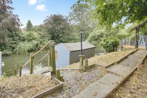 Click to visit Rightmove listing