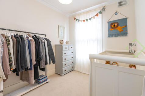 Berkshire Gardens, London, N13 6AA-1 (7)