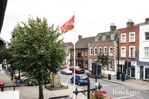 high street 2-2-2