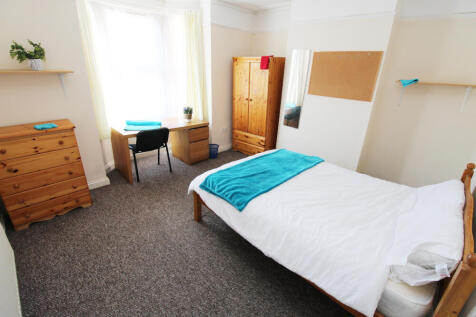 4 Bed House