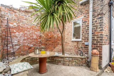 cleveland street-22.jpg