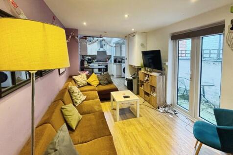 6-bed terraced on Brailsford Road, Manchester, Greater Manchester, M14, £4,290/mo