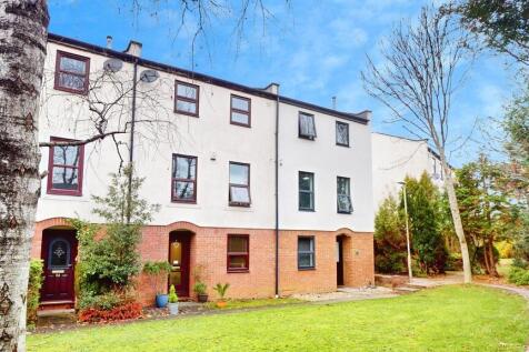 8037b231-12102025...