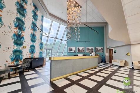 EweMove Basingstoke Churchill Place Entrance Lobby