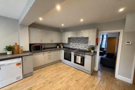 Lived-In Modern S...