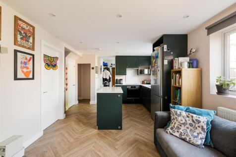 Dames Road, E7