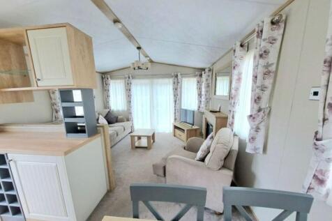 Lounge kitchen